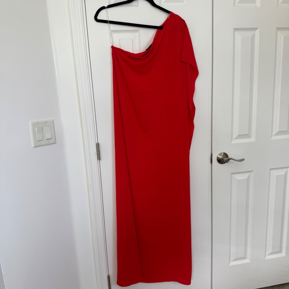 VICI Tyche Red One Shoulder Formal‎ Gown Side Slit Goddess Maxi Dress Medium EUC
